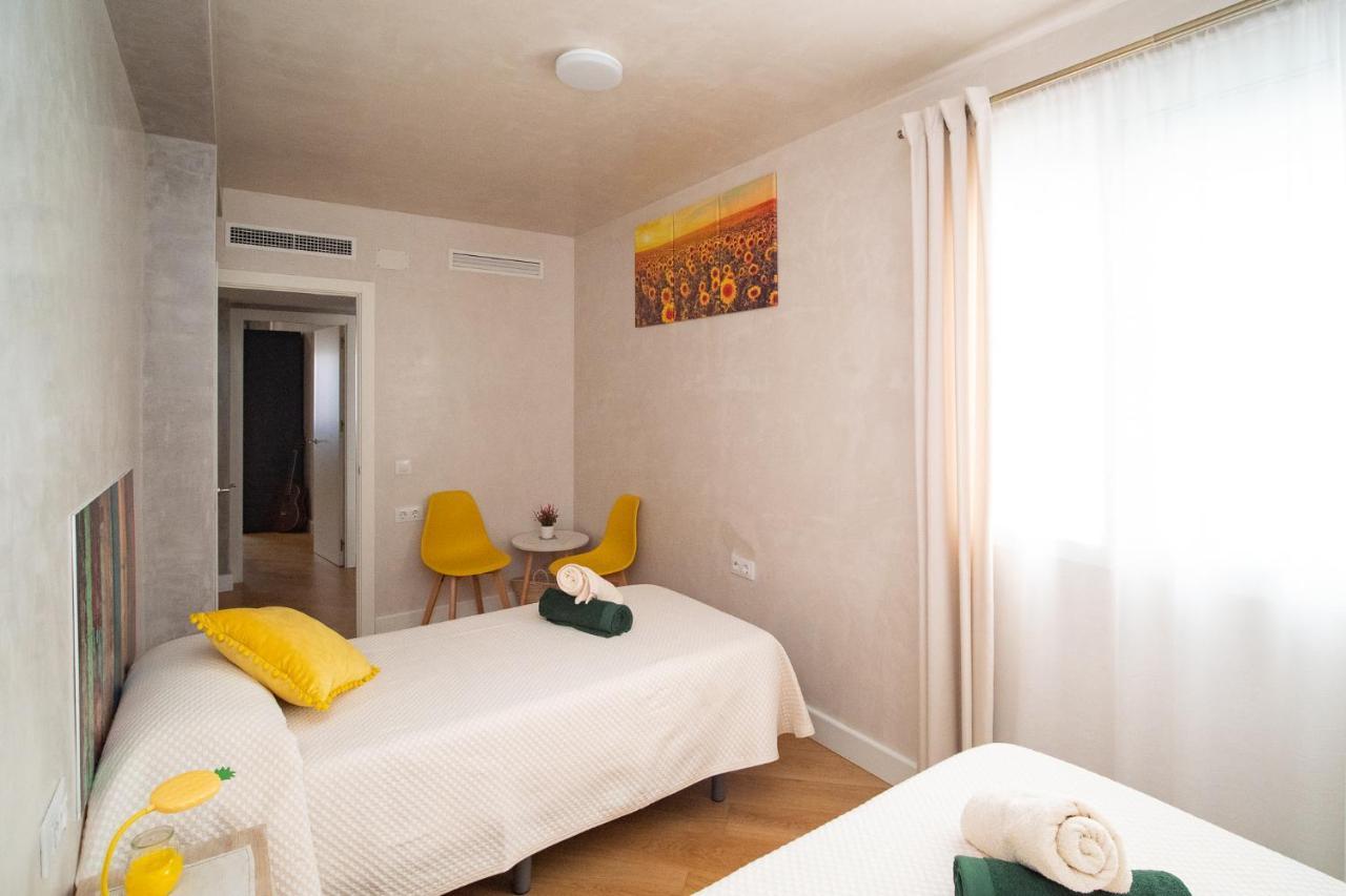 Sunflowers Apartment *